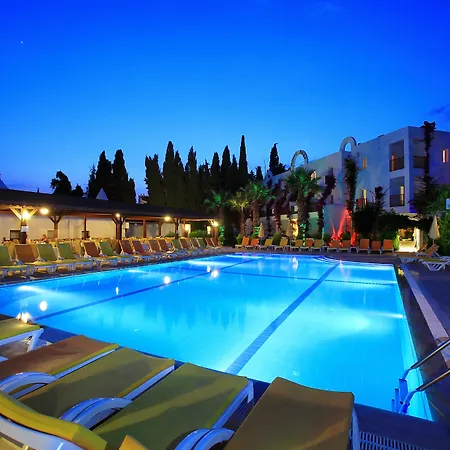 Garden Hotel 3*
