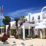 מלון Garden 3*