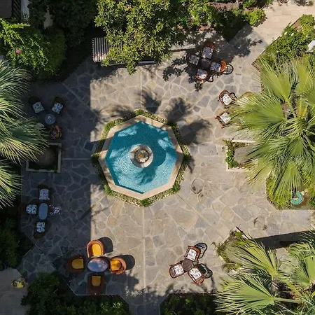 Natur Apart Hotel * 바이즈