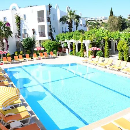 Natur Garden Hotel Apartment *