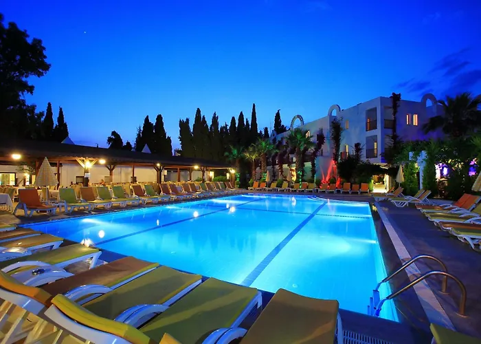 Garden Hotel 3*
