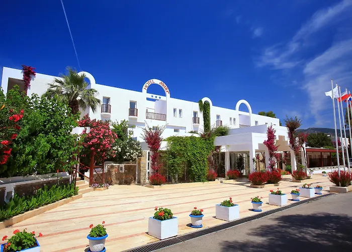 Natur Garden Hotel Битез