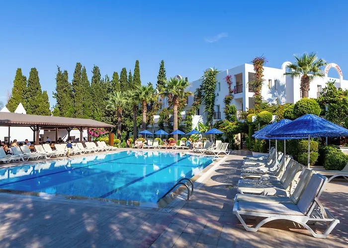 Garden Hotel 3*