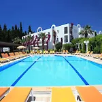 Ξενοδοχείο Garden 3*