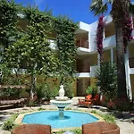 Garden Ξενοδοχείο