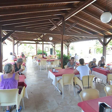 Garden Hotel 3*