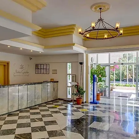 酒店 那图尔花园酒店 比特兹